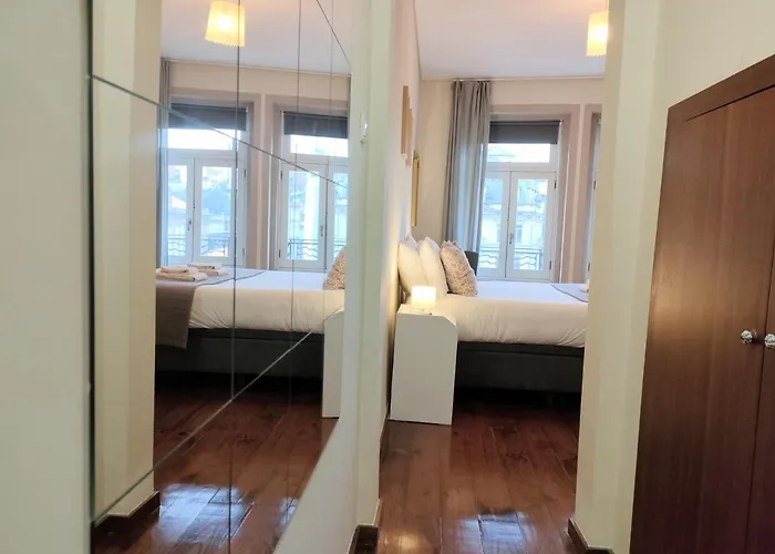 Main Square Penthouse Oporto