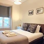 Main Square Penthouse Порту